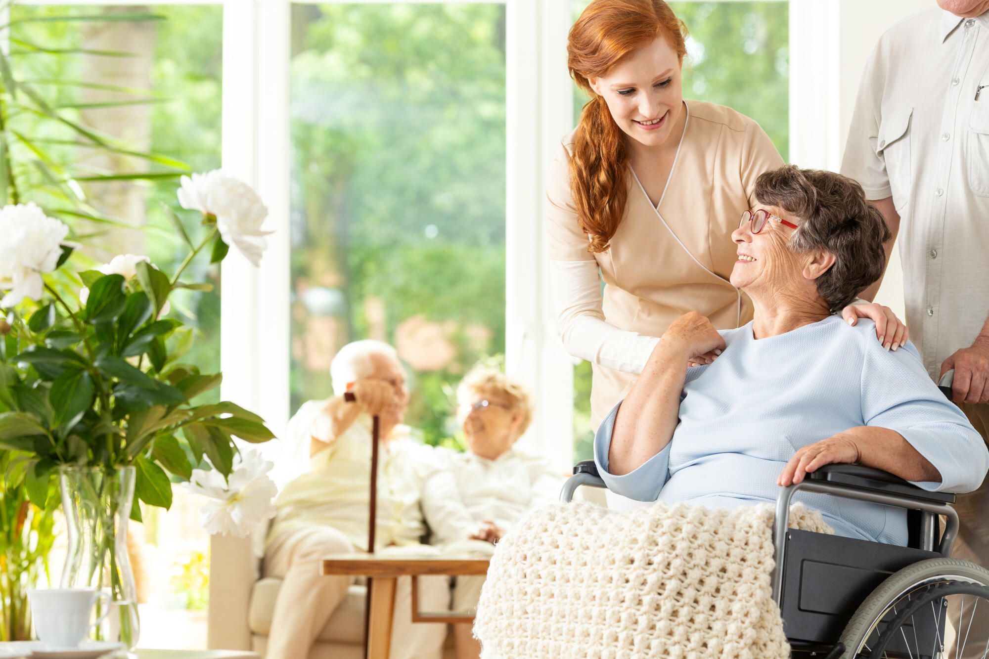 Tender-caregiver-saying-goodby-1